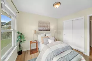 1050 Yosemite Dr, Pacifica, CA 94044 - Photo 24