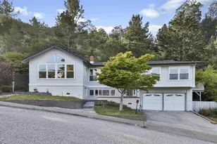 1050 Yosemite Dr, Pacifica, CA 94044 - Photo 2