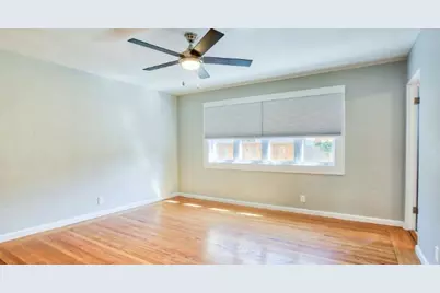 327 Hawthorne Ave, Palo Alto, CA 94301 - Photo 12