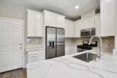 2543 Judith Resnik Ave, Sacramento, CA 95834 - Photo 6