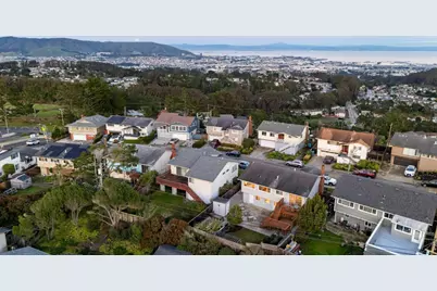 265 Lake Dr, San Bruno, CA 94066 - Photo 110