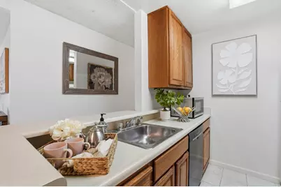 101 Piccadilly Pl D, San Bruno, CA 94066 - Photo 6