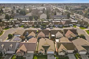 2208 Curzon Dr, Modesto, CA 95355 - Photo 34