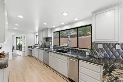 181 Coronado Ave, San Carlos, CA 94070 - Photo 26