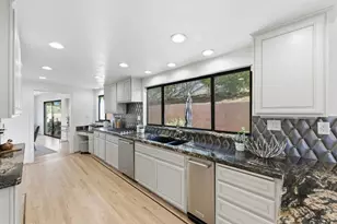 181 Coronado Ave, San Carlos, CA 94070 - Photo 26