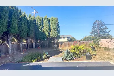 2085 Ashwood Ln, San Jose, CA 95132 - Photo 2