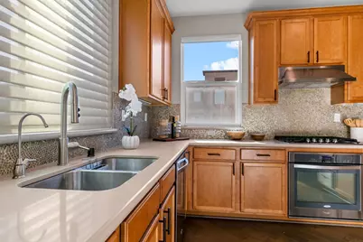 1038 Giacomo Ln, San Jose, CA 95131 - Photo 16