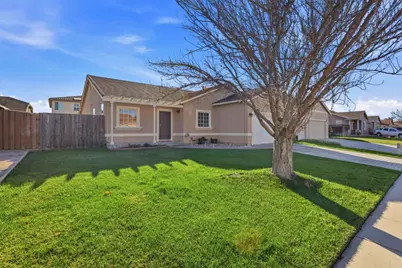 941 Steinbeck Dr, Hollister, CA 95023 - Photo 2