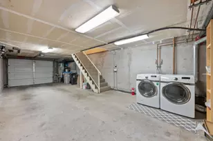 235 Laurel Grove Ln, San Jose, CA 95126 - Photo 32