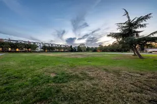 235 Laurel Grove Ln, San Jose, CA 95126 - Photo 38