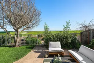 822 Seal Pointe Dr, Redwood City, CA 94065 - Photo 68