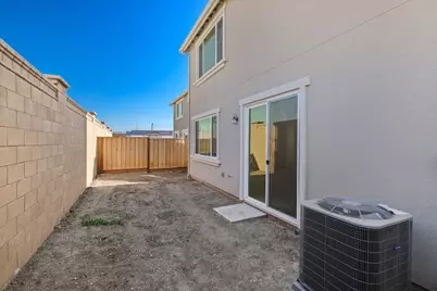 2250 Gladiola Dr, Hollister, CA 95023 - Photo 16