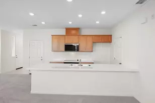 2250 Gladiola Dr, Hollister, CA 95023 - Photo 4