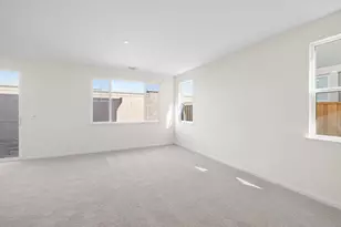 2250 Gladiola Dr, Hollister, CA 95023 - Photo 14