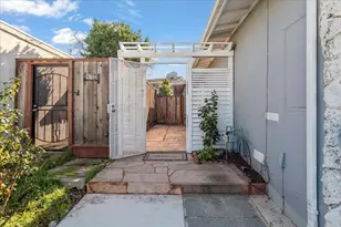 179 Evening Star Ct, Milpitas, CA 95035 - Photo 2