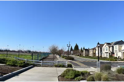 1674 Richie Ln, Woodland, CA 95776 - Photo 28