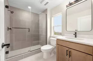 2312 Red Oak Ct, San Mateo, CA 94403 - Photo 2