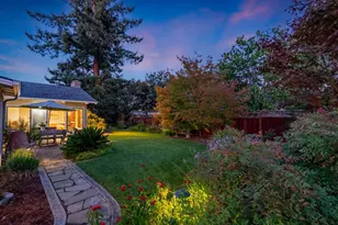 185 Beverly Ln, Los Altos, CA 94022 - Photo 44
