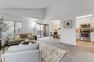 1913 La Terrace Cir, San Jose, CA 95123 - Photo 2