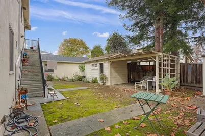 2745 Byron St, Palo Alto, CA 94306 - Photo 20