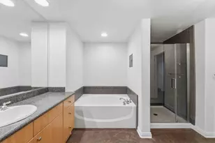 130 E San Fernando St 419, San Jose, CA 95112 - Photo 12