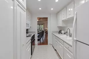 5277 Cribari Corner, San Jose, CA 95135 - Photo 8