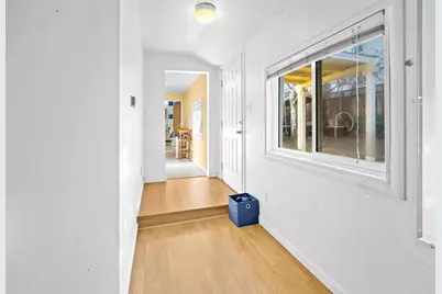2066 Sterling Ave, Menlo Park, CA 94025 - Photo 32