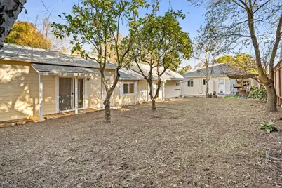 2066 Sterling Ave, Menlo Park, CA 94025 - Photo 26