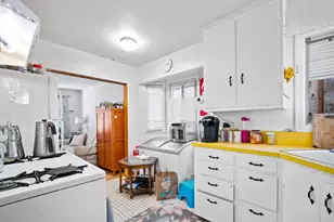 2066 Sterling Ave, Menlo Park, CA 94025 - Photo 14