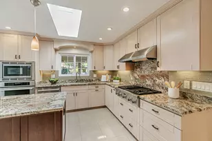 19437 Via Real Dr, Saratoga, CA 95070 - Photo 8