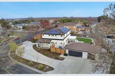 7654 W Rena Dr, Tracy, CA 95304 - Photo 6