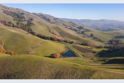 2000 Scott Creek Rd, Milpitas, CA 95035 - Photo 38