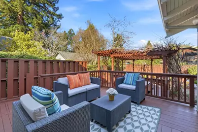 1015 High St, Palo Alto, CA 94301 - Photo 26