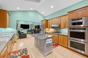 6915 Redwood Retreat Rd, Gilroy, CA 95020 - Photo 40