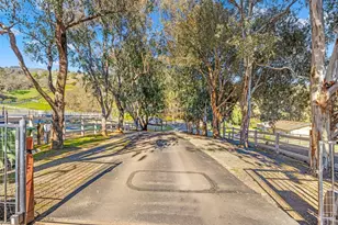 6915 Redwood Retreat Rd, Gilroy, CA 95020 - Photo 4