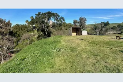 8525 Southside Rd, Tres Pinos, CA 95075 - Photo 28