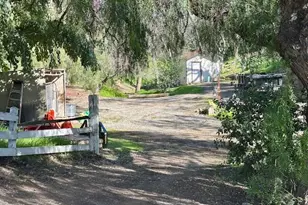 8525 Southside Rd, Tres Pinos, CA 95075 - Photo 22