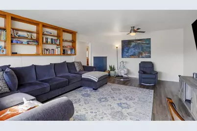 1090 Nez Perce Dr, Hollister, CA 95023 - Photo 4