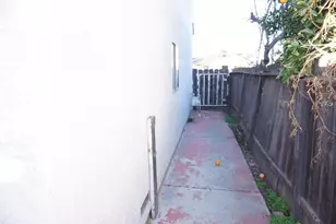 1016 Lombardy Dr, Modesto, CA 95351 - Photo 36