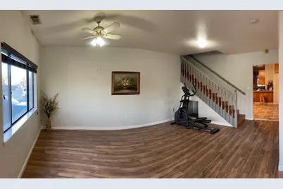 1016 Lombardy Dr, Modesto, CA 95351 - Photo 6