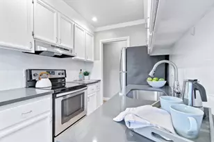 280 Easy St 403, Mountain View, CA 94043 - Photo 12