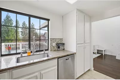 2732 Buena View Ct, San Jose, CA 95121 - Photo 10