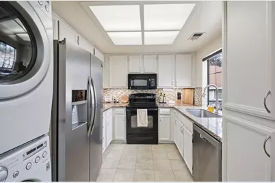 2732 Buena View Ct, San Jose, CA 95121 - Photo 6