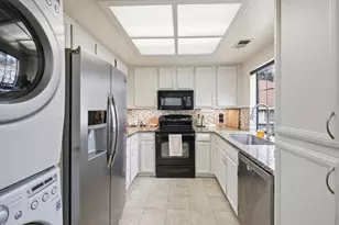 2732 Buena View Ct, San Jose, CA 95121 - Photo 6