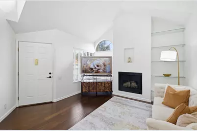 2732 Buena View Ct, San Jose, CA 95121 - Photo 4