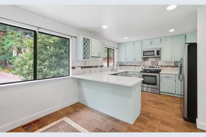 21564 Mary Alice Way, Los Gatos, CA 95033 - Photo 6