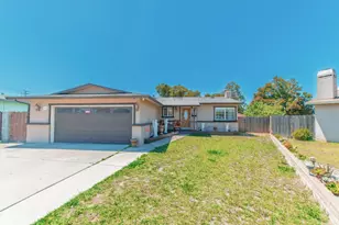 336 Rainier Dr, Salinas, CA 93906 - Photo 1