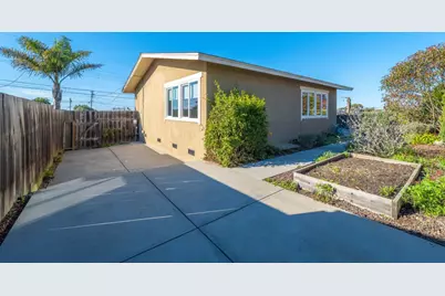 1780 Granada St, Seaside, CA 93955 - Photo 32