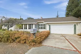 915 Berry Ave, Los Altos, CA 94024 - Photo 2