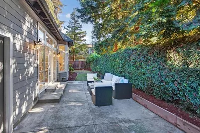 829 Moraga Dr, Mountain View, CA 94041 - Photo 24